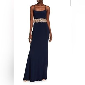 Square-Neck Lace-Up Jersey Gown w/ Applique Waist